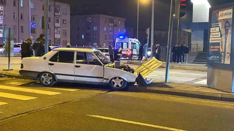 Melikgazi’de İki Araç Çarpıştı