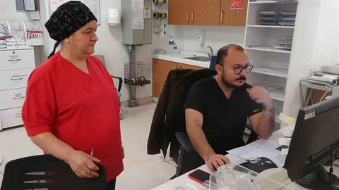 Çanakkale'de Sağlık Çalışanları Birlikte Görev Yapıyor