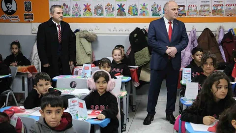 Diyarbakır'da Bayrak Temasıyla İkinci Dönem Başladı