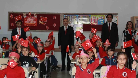 Siirt'te Bayrak Temalı Açılış Etkinliği