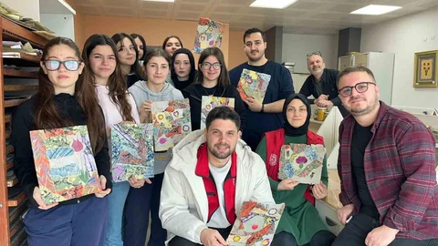 Ebru Sanatıyla Gençler Buluştu