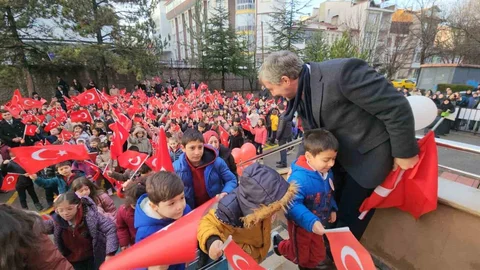 Kütahya'da Bayrak Temalı İlk Ders