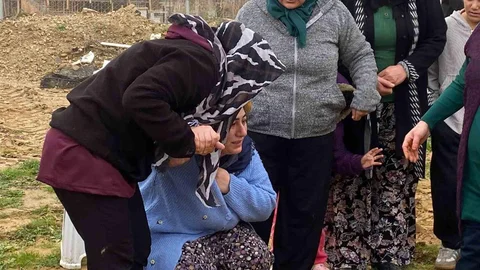 Burdur'da Anne Oğul Cenaze Töreni