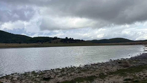 Buldan Yayla Gölü'nde Su Seviyesi Yükseliyor