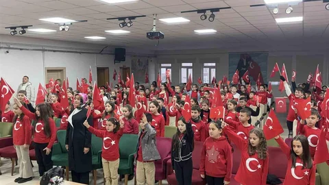 Babaeski'de Bayrak Sevgisi Dersi