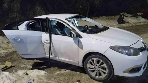 Elazığ'da Araç Patladı, 3 Yaralı