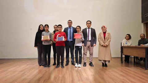 Sarıgöl'de İstiklal Marşı Coşkusu