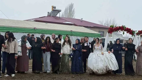 Iğdır'da Bahçe Düğünü Geleneği Devam Ediyor