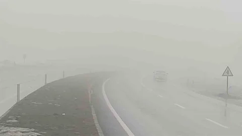 Bingöl'de Yoğun Sis Etkili Oldu