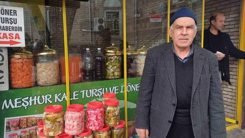 Kayseri'de Seyyar Satıcıdan Dükkan Sahibine
