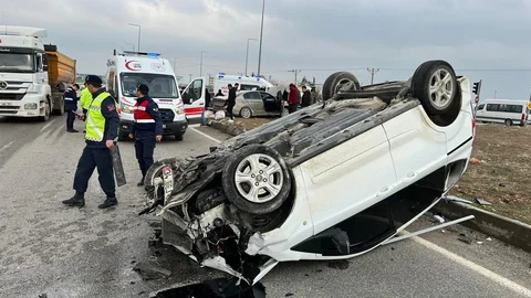 Adıyaman'da Trafik Kazası: 6 Yaralı