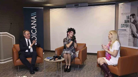 Hande Yener'in Kanser Süreci Anlatımı
