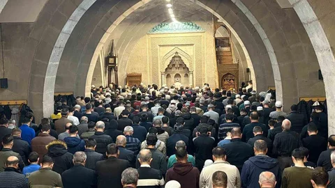 Kayseri'de Berat Kandili Coşkusu