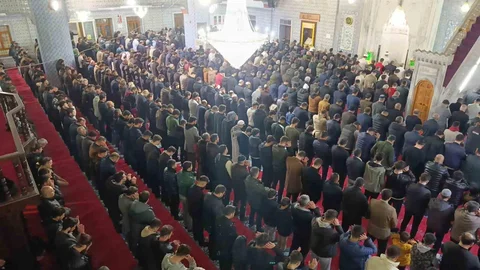 Şanlıurfa'da Berat Kandili Kutlamaları