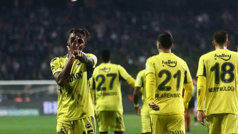 Nene, Kocaeli'de Gol Sevinci Yaşadı