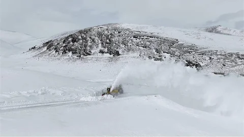 Van’da 53 Yerleşim Yeri Ulaşıma Kapalı