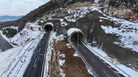 Kırkdilim Geçişi'nde Çift Tüp Tünelin İnşaatında Son Aşama
