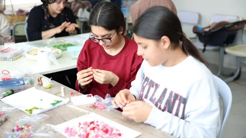 Kültür ve Sanat Evleri Gençleri Destekliyor