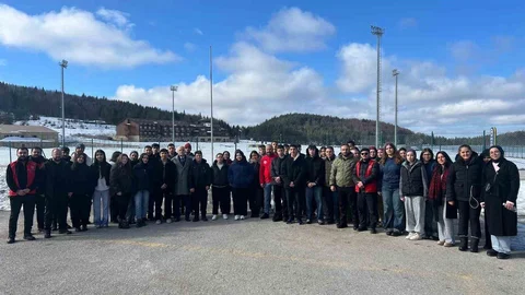 Gençler Düzce'de Etkinlikte Buluştu