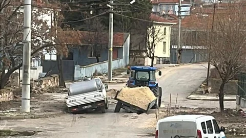 Eskişehir'de Yol Çökmesi Olayı