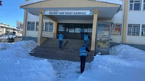 Muş'ta Okul Temizlik Desteği
