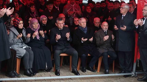 Bursa'dan Deprem Bölgesine Anma Ziyareti