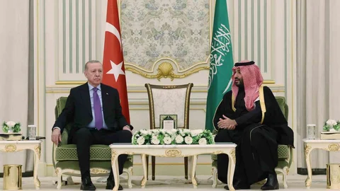 Cumhurbaşkanı Erdoğan Riyad'da Görüşme Gerçekleştirdi
