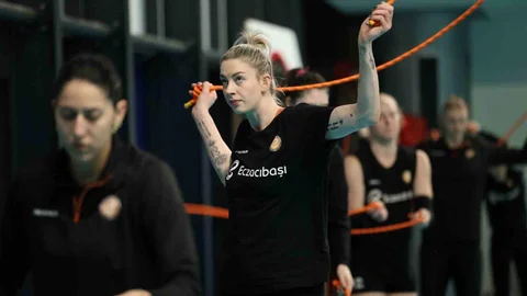 Eczacıbaşı Dynavit Vero Volley ile Deplasmanda Buluşuyor