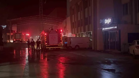 Gaziantep'te Makarna Fabrikasında Yangın Çıktı