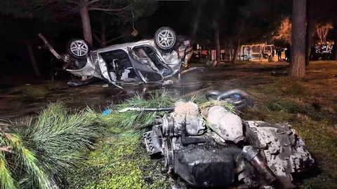 Kırmızı Işık İhlali Kaza Yaptırdı