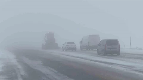 Van'da 40 Yerleşim Yeri Ulaşımda Zorluk Yaşıyor