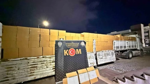 Afyonkarahisar'da Kaçak Makaron Operasyonu