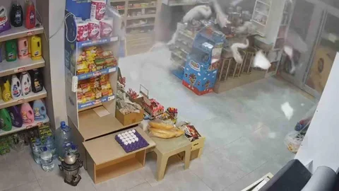 Kırıkkale'de Markette Patlama Anı