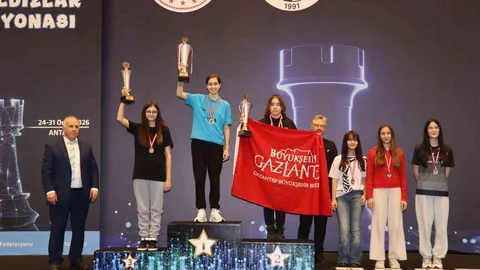 GKV’li Beren Kalyoncu’dan Önemli Başarı