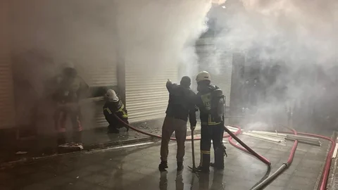 Adıyaman'da İşyeri Yangını Panik Yarattı