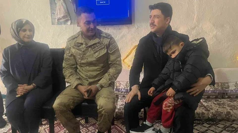 Digor Kaymakamı Kahraman Köylere Gidiyor