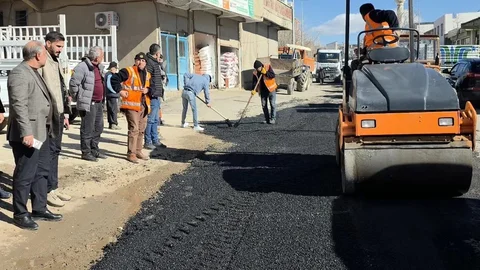 Diyarbakır'da Yol Yapım Çalışmaları Başladı