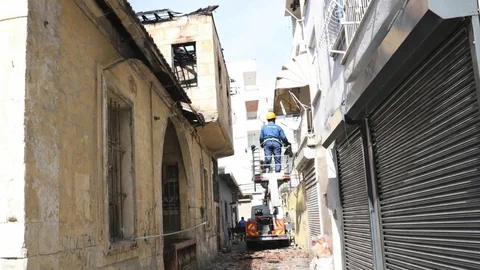 Mersin'de Tarihi Evde Yangın Temizliği