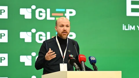 Bilal Erdoğan Antalya'da Gençlerle Buluştu