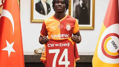 Galatasaray, Renato Nhaga ile Anlaştı