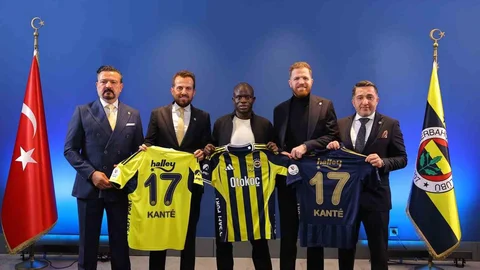N’Golo Kante Fenerbahçe'de Resmen İmza Attı