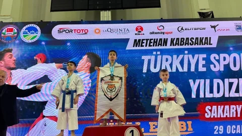 Nazilli'den Minik Karateci Şampiyonlukla Dönüyor