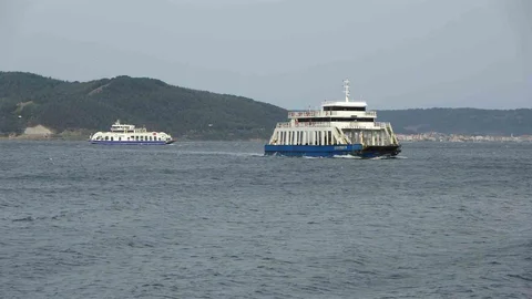 Bozcaada ve Gökçeada Feribot Seferleri İptal Edildi