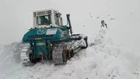 Şırnak'ta Kış Koşullarıyla Mücadele Devam Ediyor