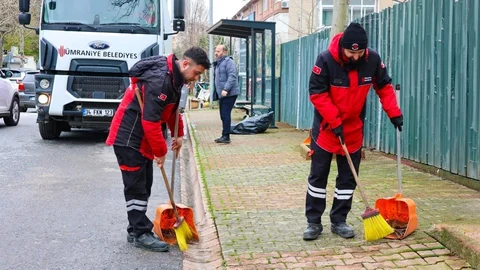 Ümraniye'de Temizlik Çalışmaları Sürüyor