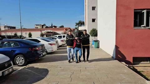 Adana'da Karısını Bıçaklayarak Öldüren Zanlı Tutuklandı