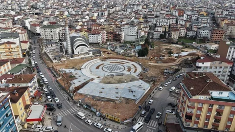 Çayırova’da Kent Meydanı Projesi Gelişiyor
