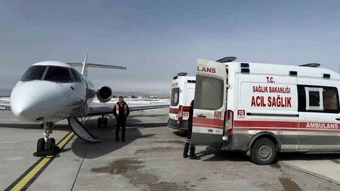 Van'da İki Bebek İstanbul'a Sevk Edildi