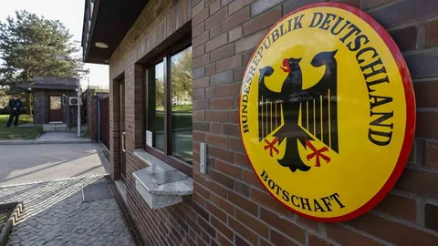 Rusya'dan Alman Diplomata Sınır Dışı Kararı