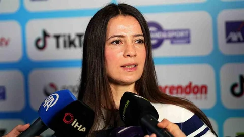 Serap Özçelik Arapoğlu'ndan Karate Mesajı